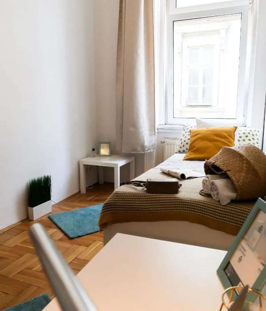 Kiraly Stret Hollo Utca Apartment Budapest Hungary