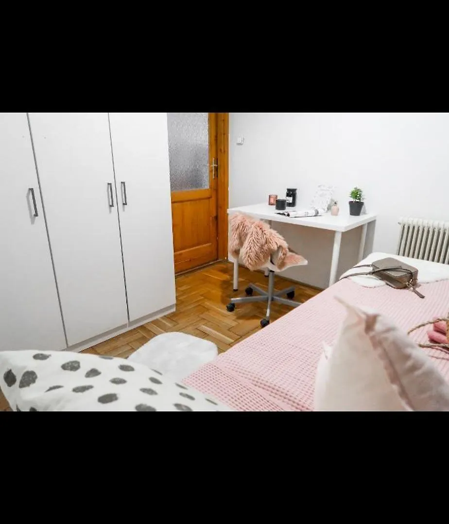 Kiraly Stret Hollo Utca Apartment Budapest Hungary